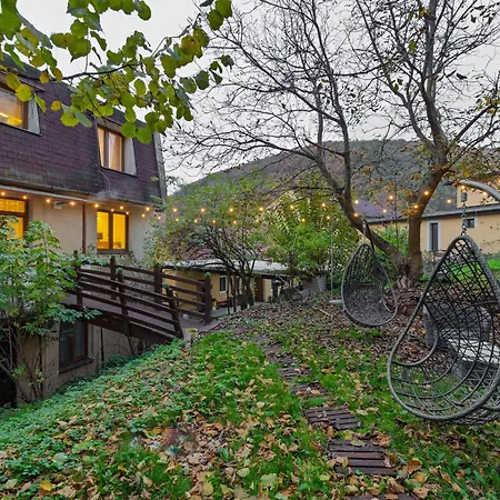 Luxurious Flat 160m2 In Center, 3 Bedrooms, Ac, Garden, Parking *