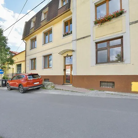 Luxurious Flat 160m2 In Center, 3 Bedrooms, Ac, Garden, Parking * Besztercebánya